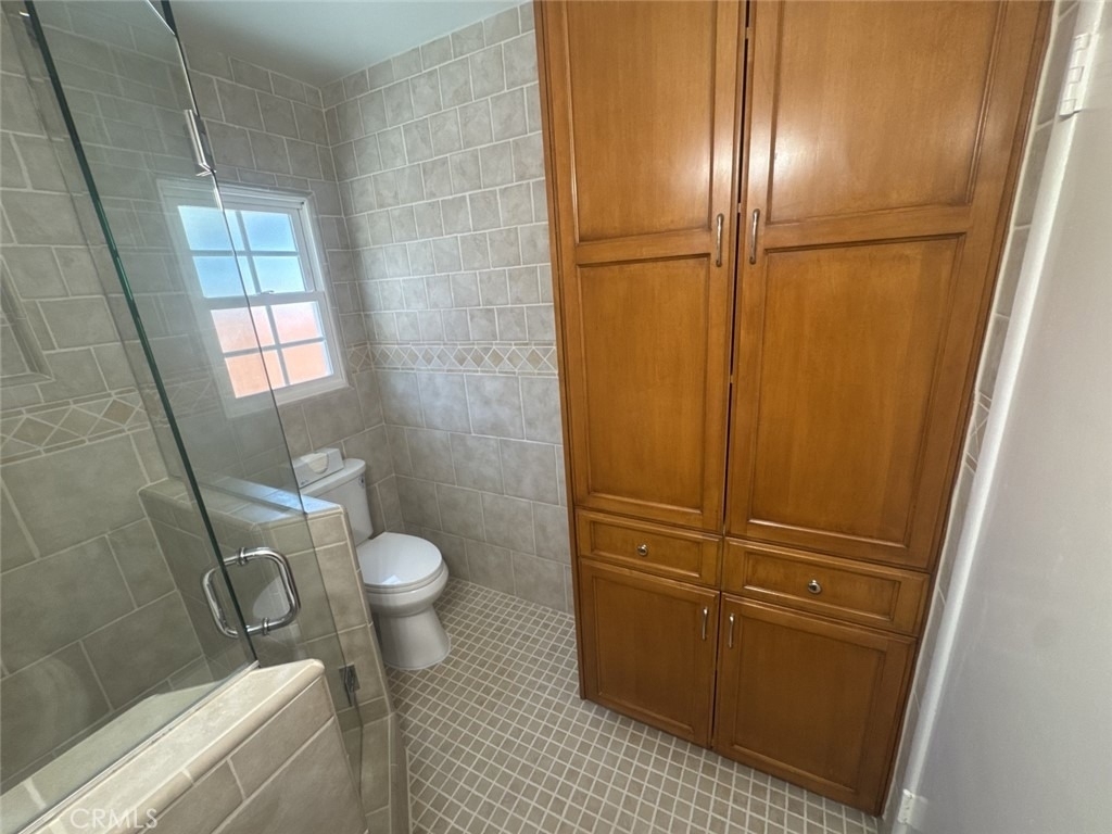 7245 Wish Avenue - Photo 13