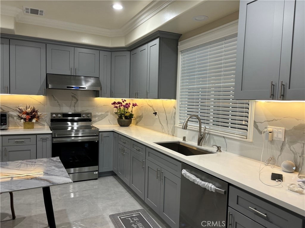 2028 S. Chapel Avenue - Photo 5