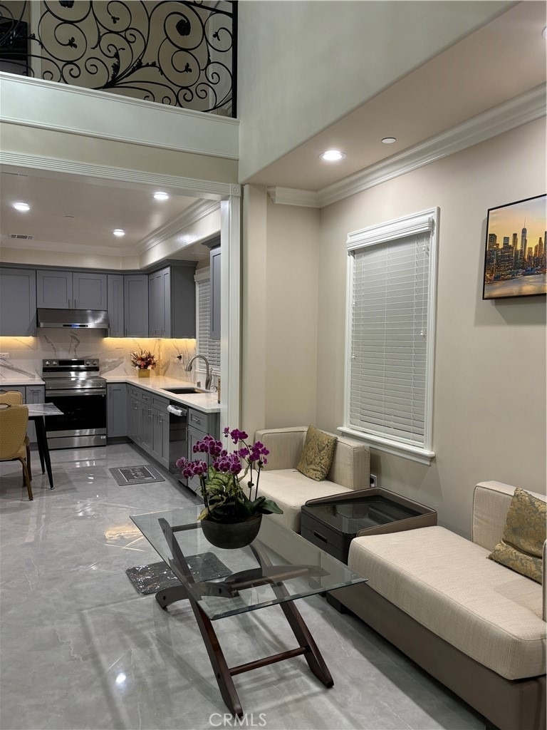 2028 S. Chapel Avenue - Photo 9