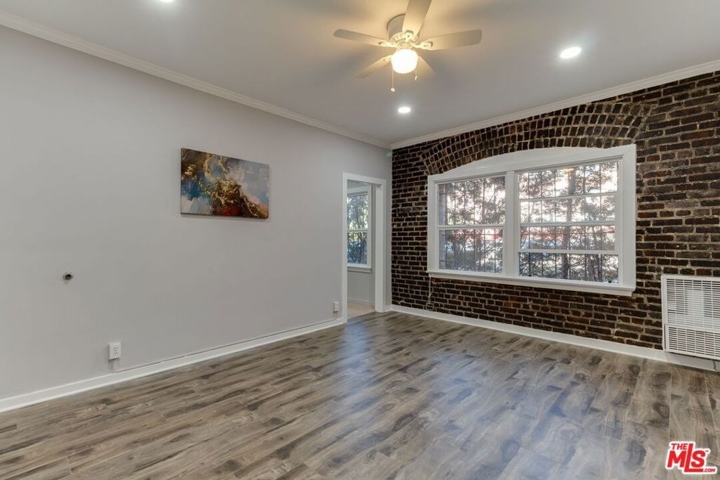 730 S Catalina Street - Photo 3