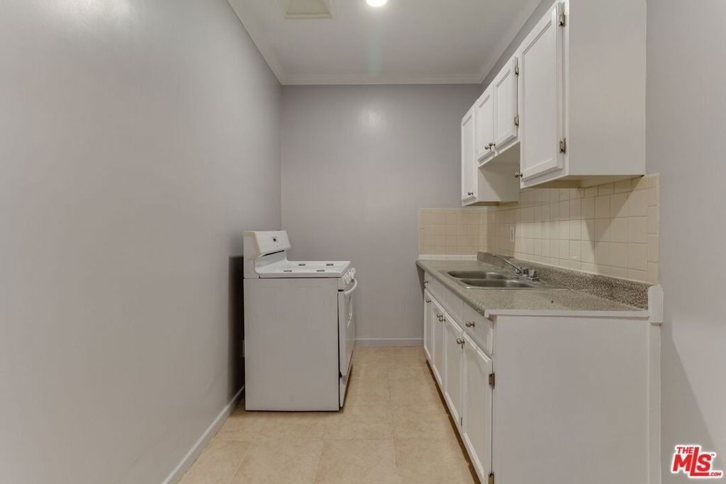 730 S Catalina Street - Photo 12