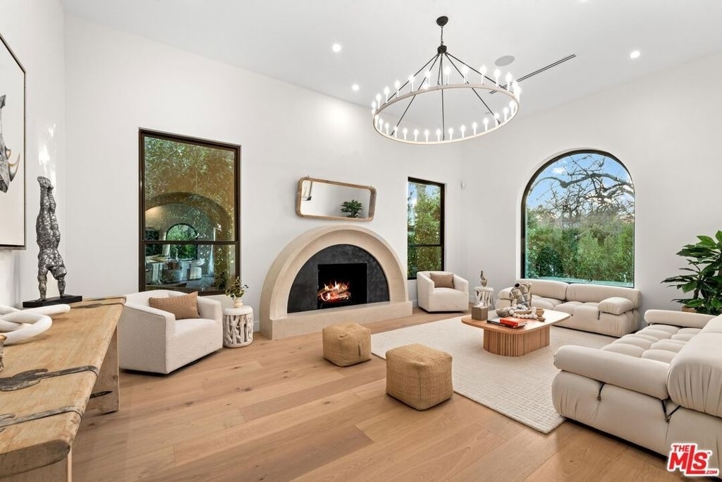 100 S La Jolla Avenue - Photo 0