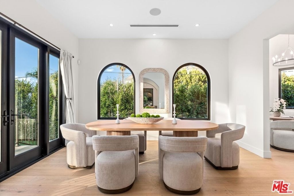 100 S La Jolla Avenue - Photo 3