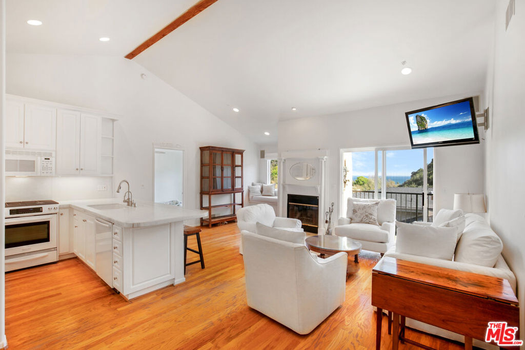 3855 Rambla Pacifico - Photo 0