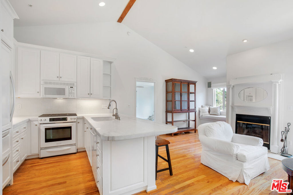3855 Rambla Pacifico - Photo 16