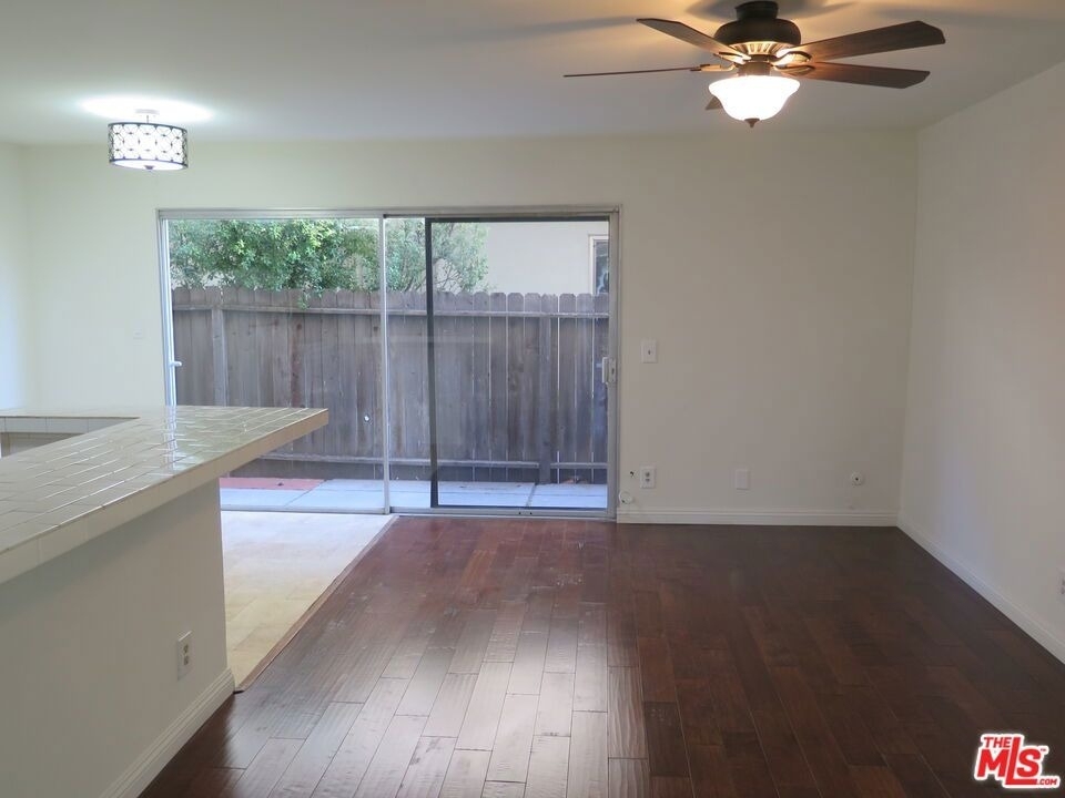 3603 Mentone Avenue - Photo 2