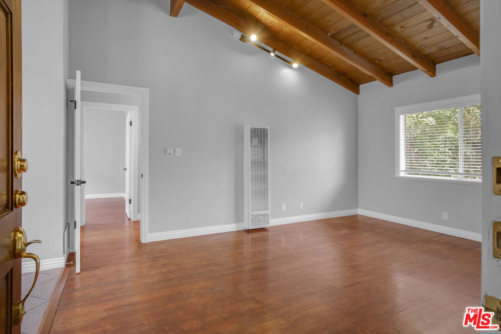16144 W Sunset Boulevard - Photo 4