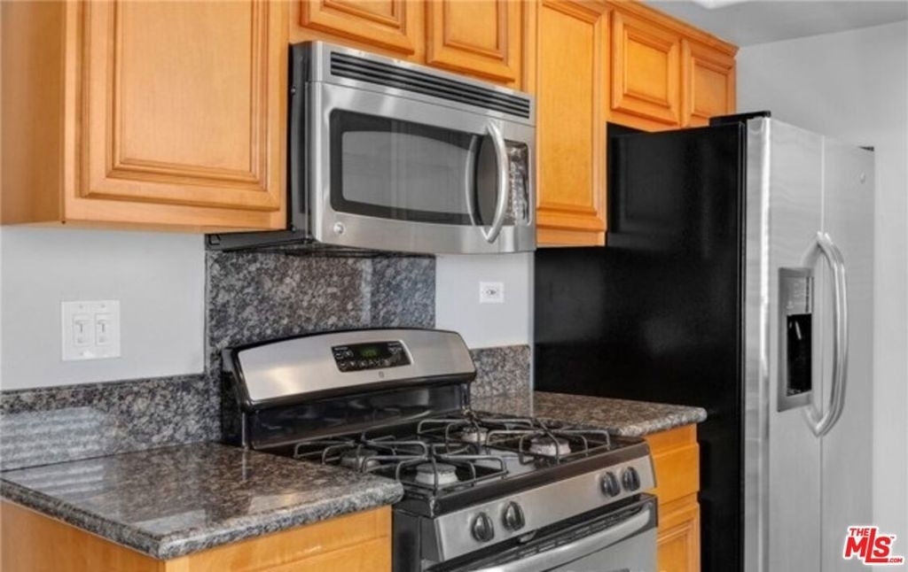16144 W Sunset Boulevard - Photo 7