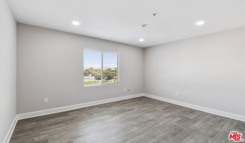 6280 W 3rd Street - Photo 10
