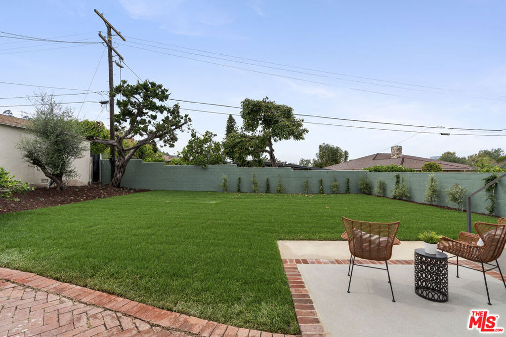 3815 S Cochran Avenue - Photo 7