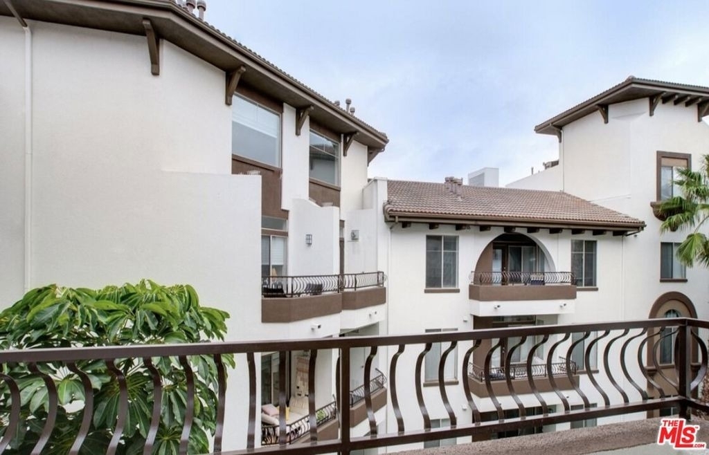 6220 W 3rd Street - Photo 12