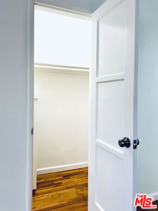 1890 N Alexandria Avenue - Photo 11