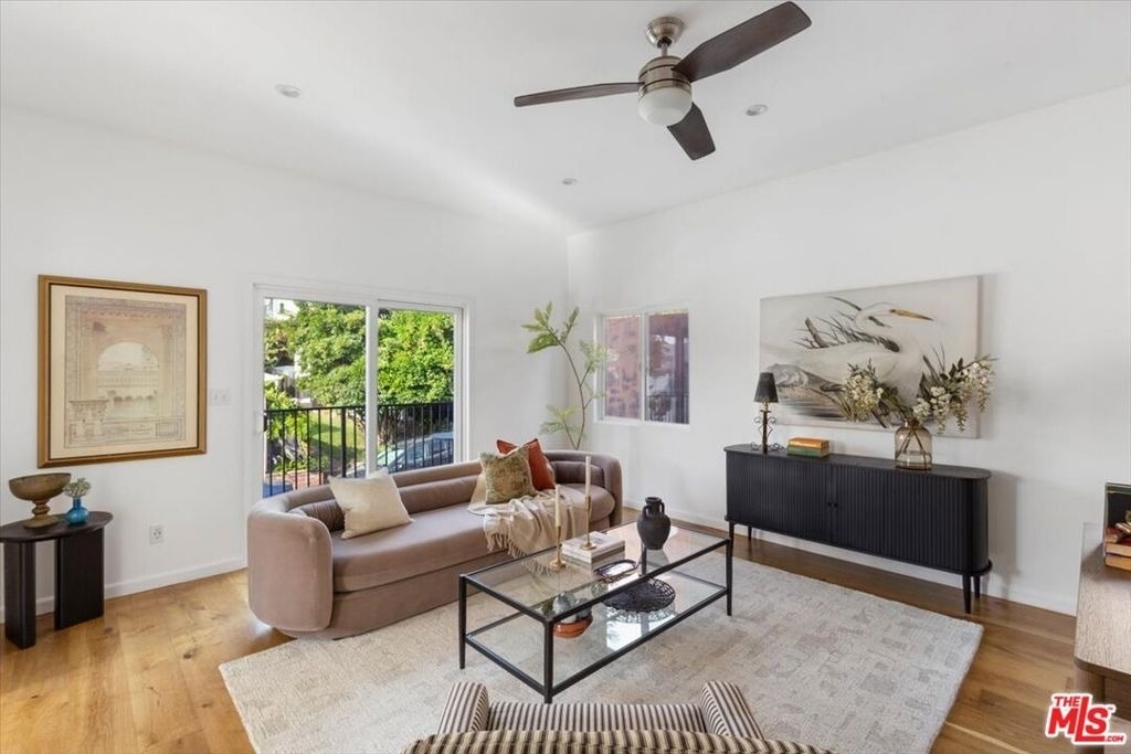 3312 Berkeley Avenue - Photo 2