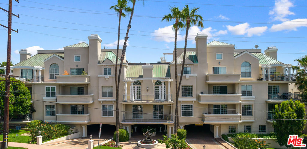930 N Doheny Drive - Photo 26
