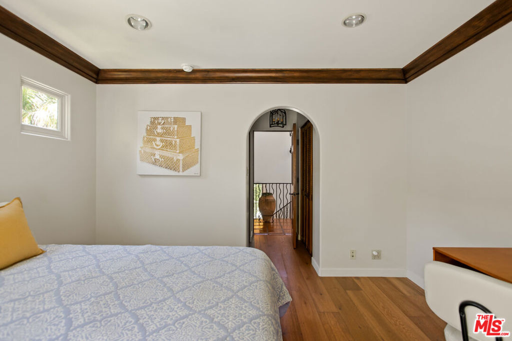 1407 N Beverly Drive - Photo 49