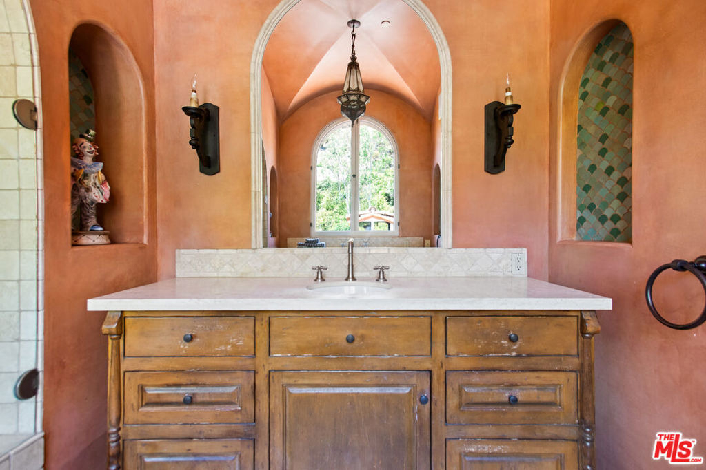 1407 N Beverly Drive - Photo 41