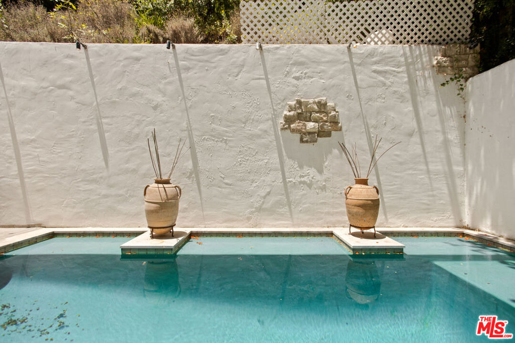 1407 N Beverly Drive - Photo 17
