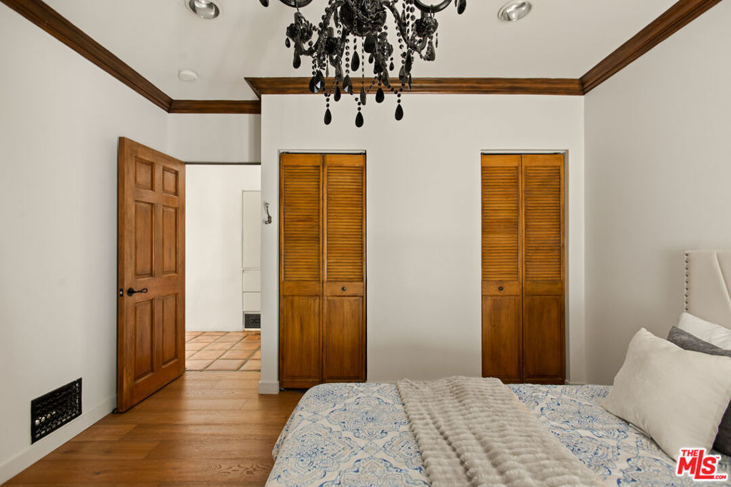 1407 N Beverly Drive - Photo 25