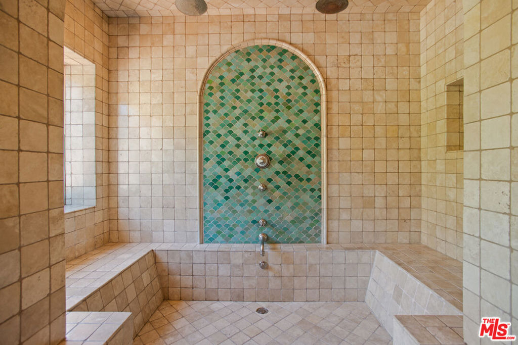1407 N Beverly Drive - Photo 38
