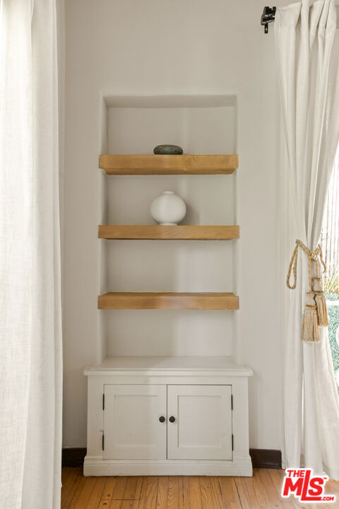 1407 N Beverly Drive - Photo 5