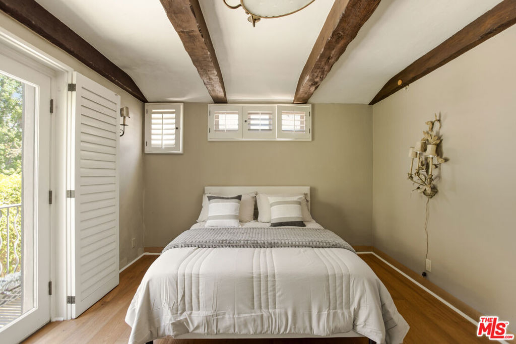 1407 N Beverly Drive - Photo 31