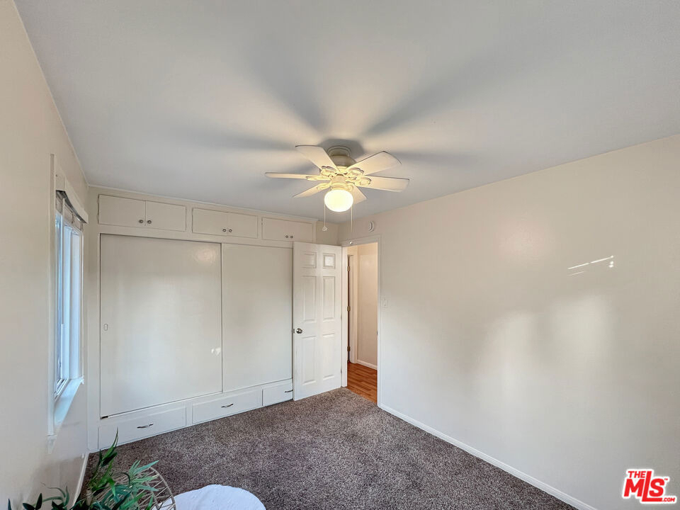 8905 Nogal Avenue - Photo 6
