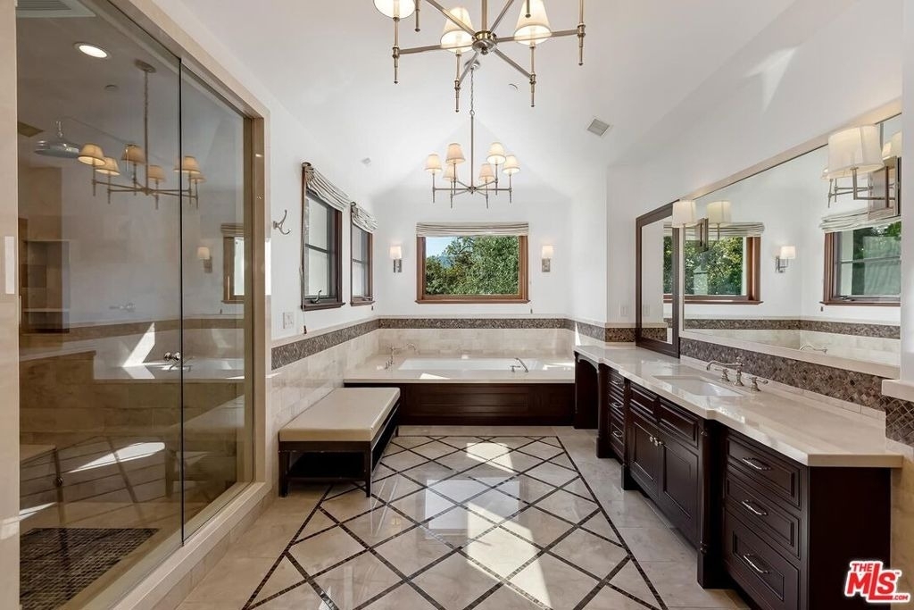2134 La Mesa Drive - Photo 29
