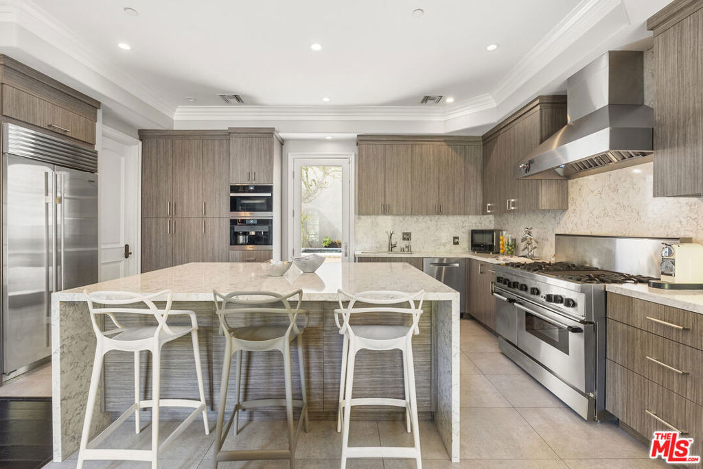 2422 Cazaux Place - Photo 28