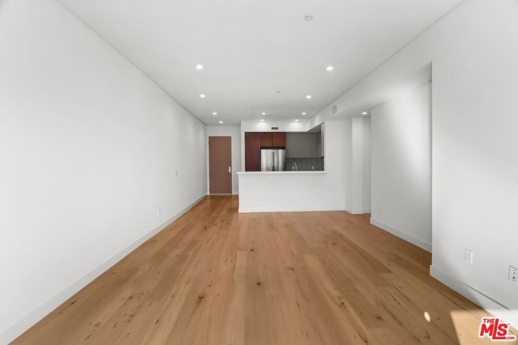 938 S Orange Grove Avenue - Photo 11