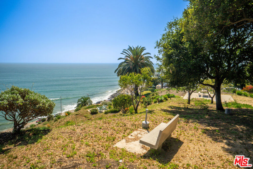 17352 W Sunset Boulevard - Photo 27