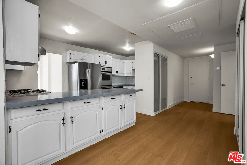 17352 W Sunset Boulevard - Photo 11