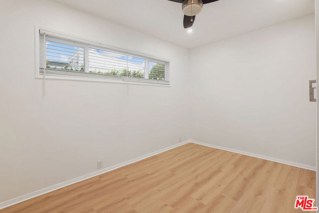 806 Navy Street - Photo 9