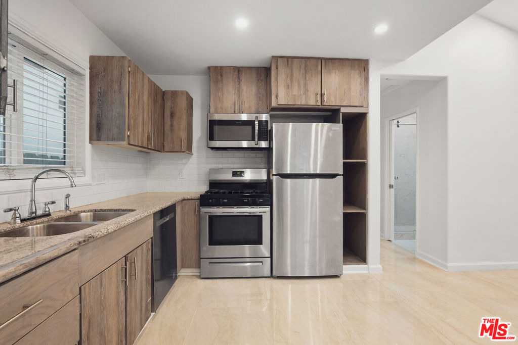 806 Navy Street - Photo 6