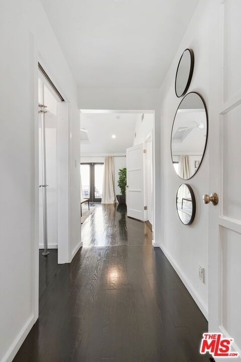 4460 Stansbury Avenue - Photo 22