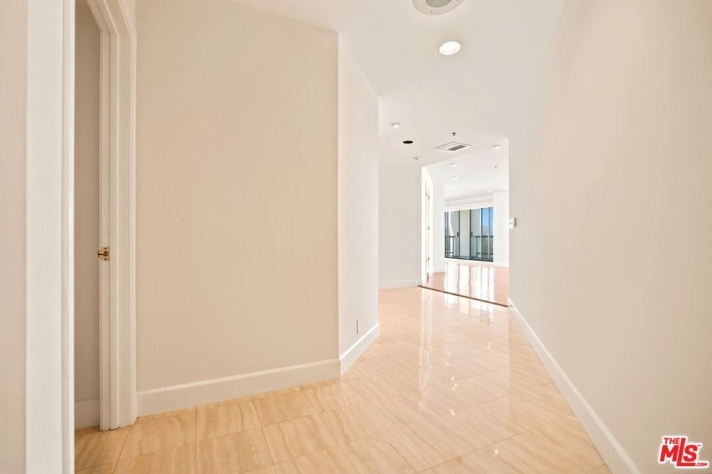 10724 Wilshire Boulevard - Photo 12