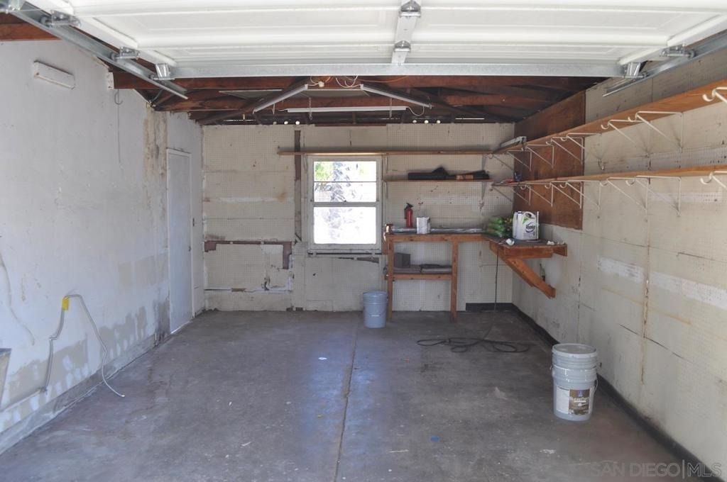 623 Prescott Avenue - Photo 1