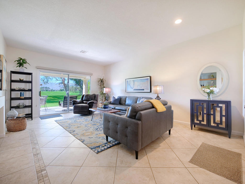 127 Villa Court - Photo 6