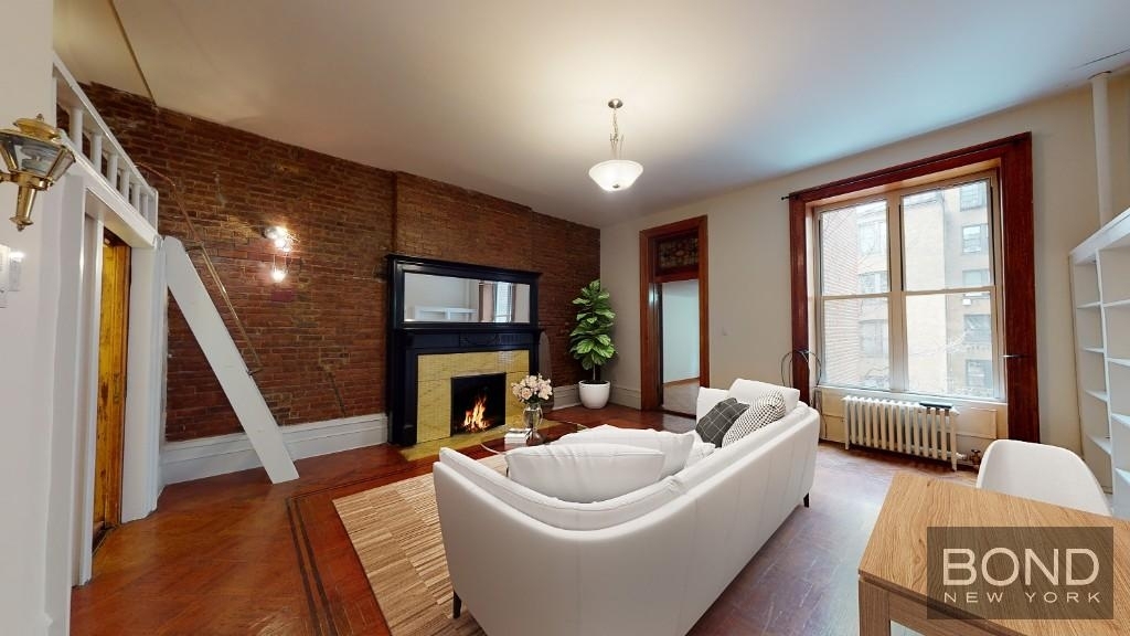 West 88th Street - Photo 0