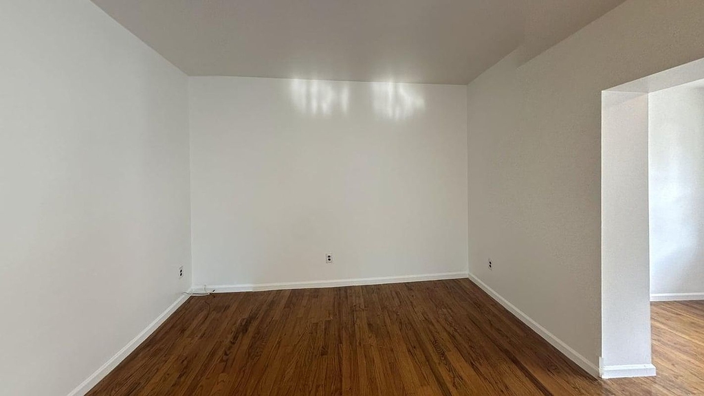 West 260th Street - Photo 9
