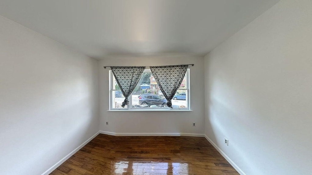 West 260th Street - Photo 1