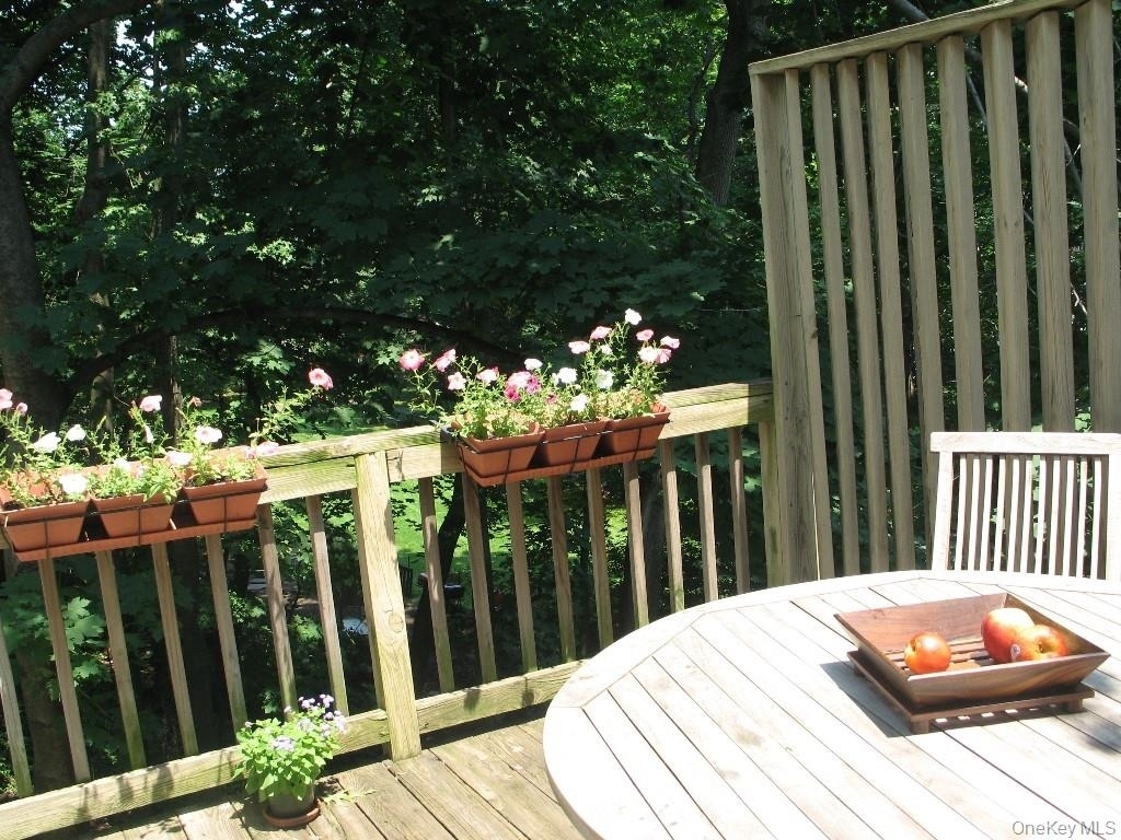 605 Fort Hill Road - Photo 6