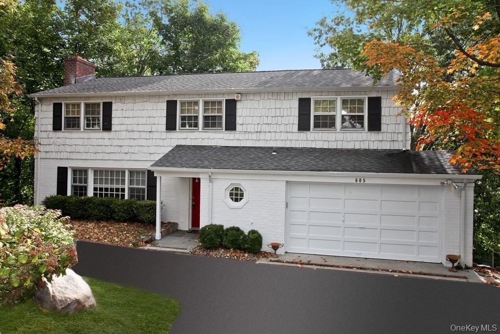 605 Fort Hill Road - Photo 0