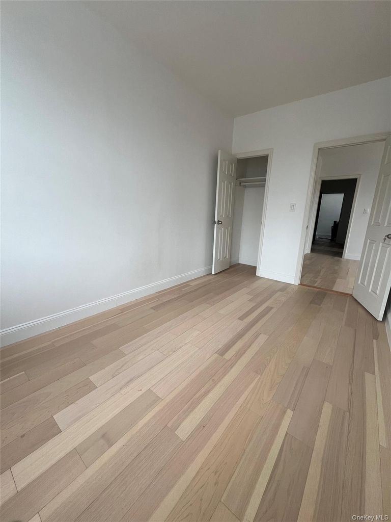 83-19 Northern Boulevard - Photo 5