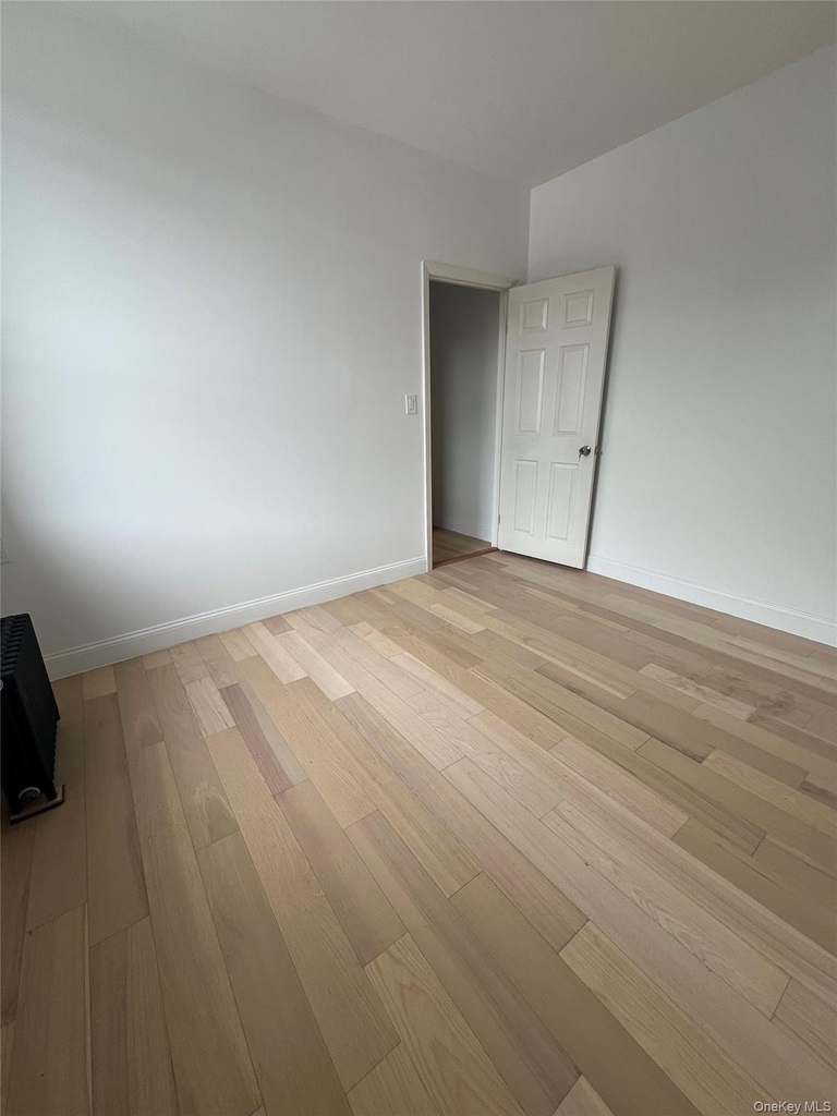 83-19 Northern Boulevard - Photo 3