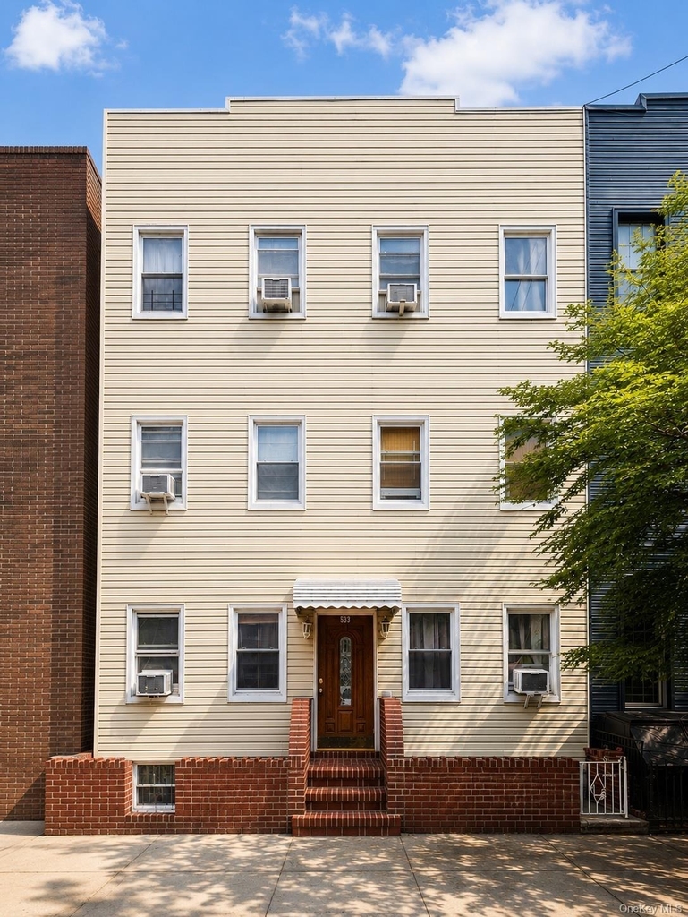 533 47th Road - Photo 0