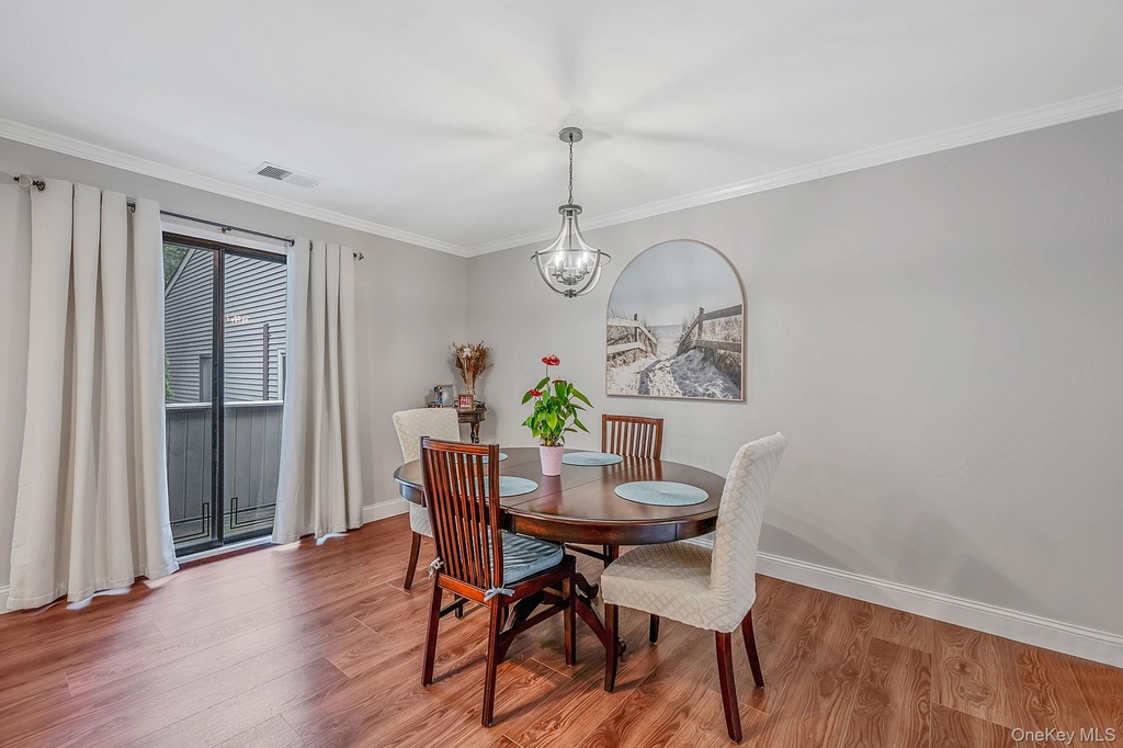 855 Skyline Drive - Photo 9