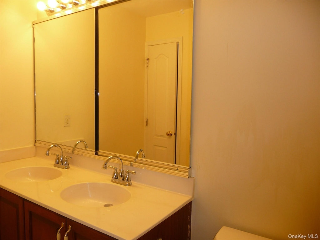 220 Roosevelt Drive - Photo 23