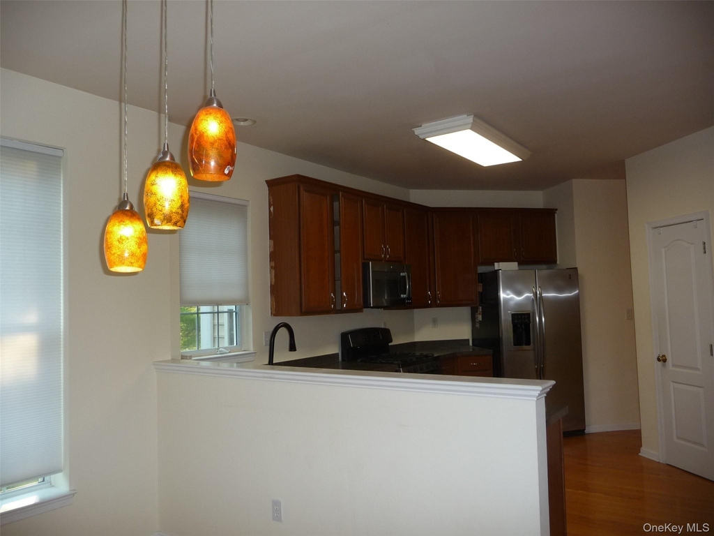 220 Roosevelt Drive - Photo 13