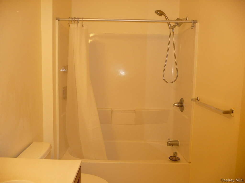 220 Roosevelt Drive - Photo 22