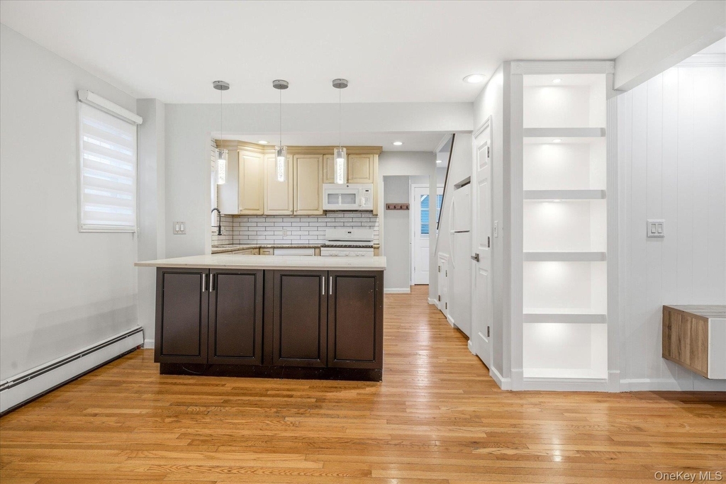 2683 Hewlett Lane - Photo 1